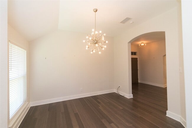 Building Photo - 1318 Ragsdale Ln