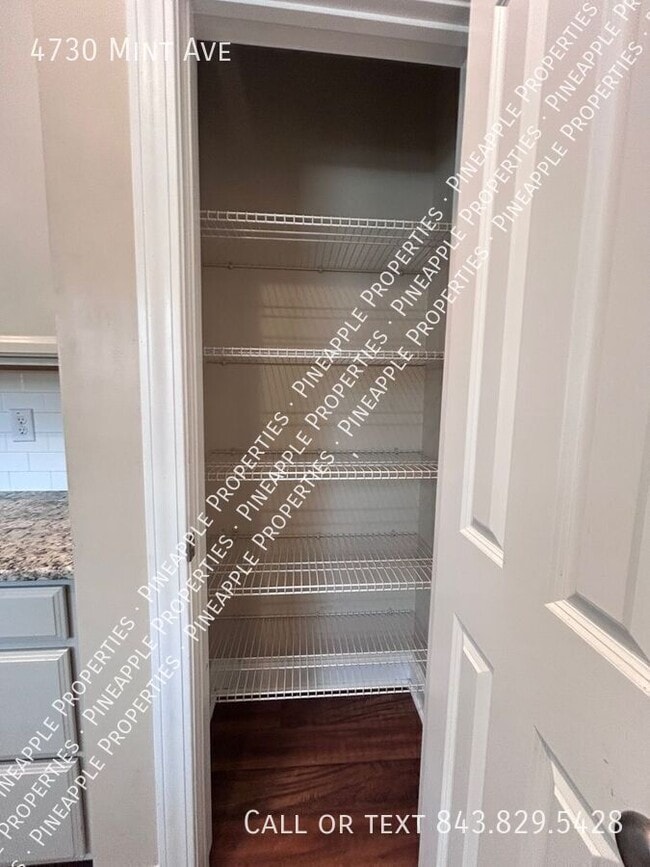 Building Photo - 4730 Mint Ave