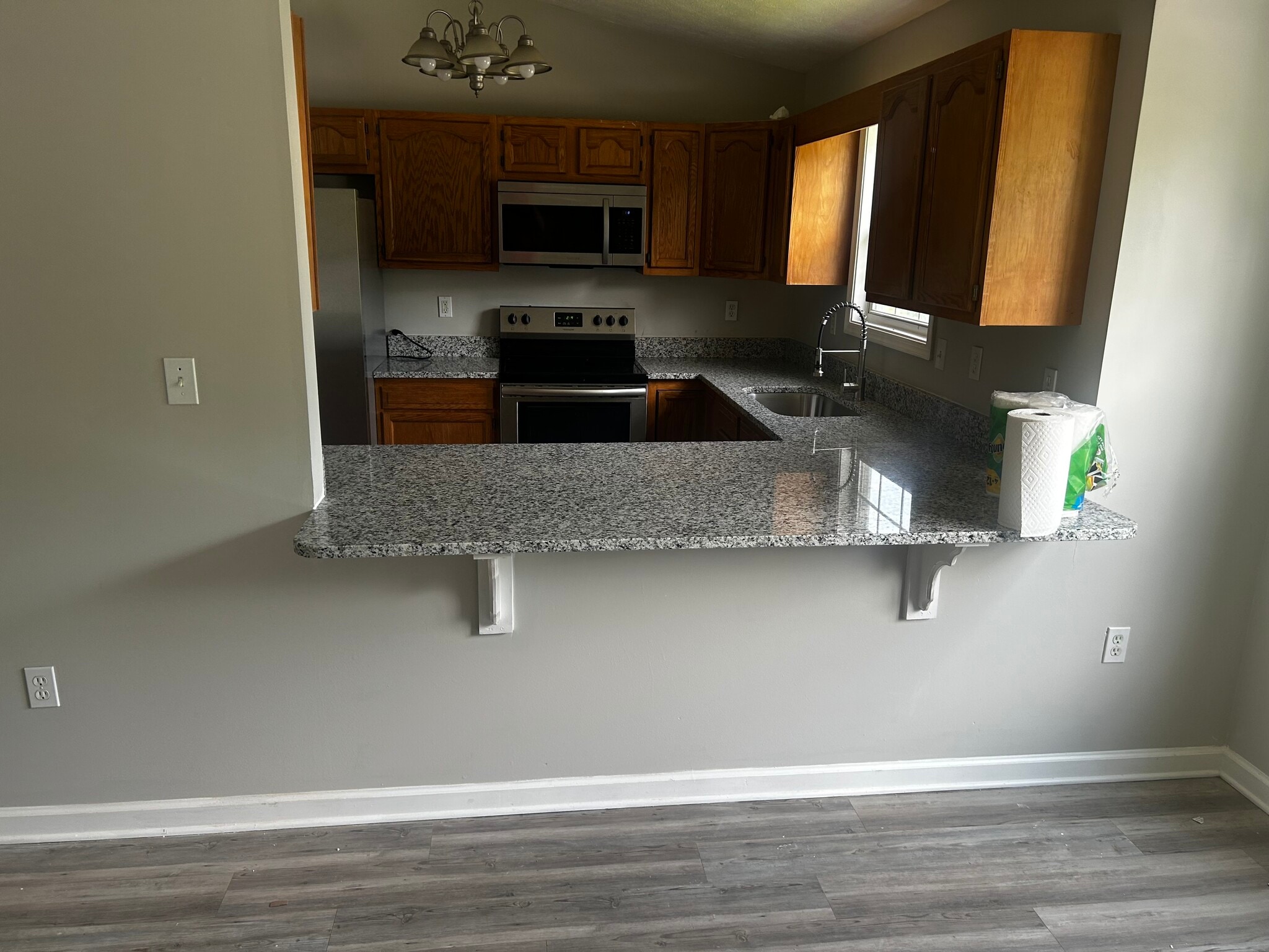 Building Photo - 77 Burdette Dr