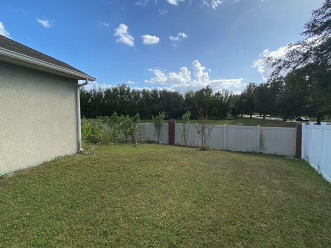 Building Photo - Beautiful 4 Bedroom 3 Bath Home in Ocoee