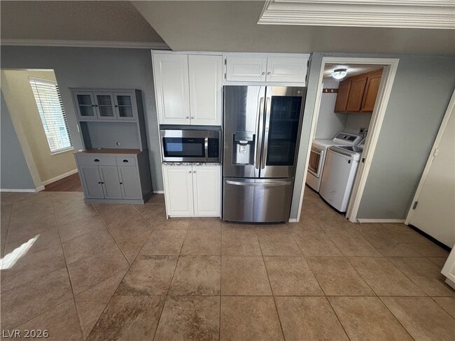 Building Photo - 9305 Alameda Harbor Ave