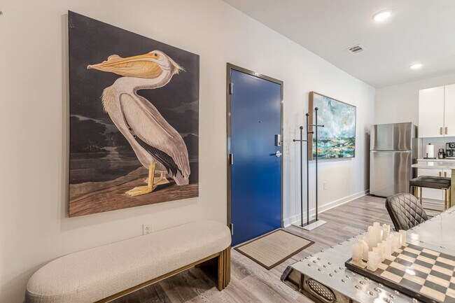 Building Photo - 525 Parkway Dr NE