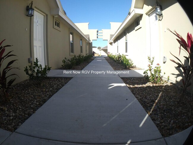 Building Photo - 2110 Taxco Ct