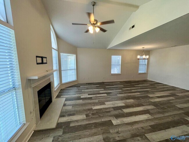Building Photo - 241 Waters Edge Ln