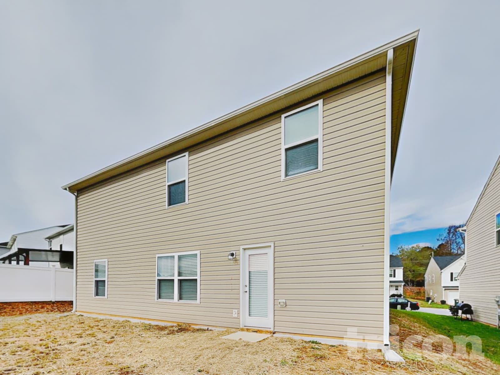 Building Photo - 4114 Vershire Ave