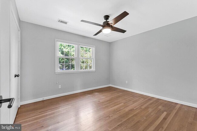 Building Photo - 7730 Falstaff Rd