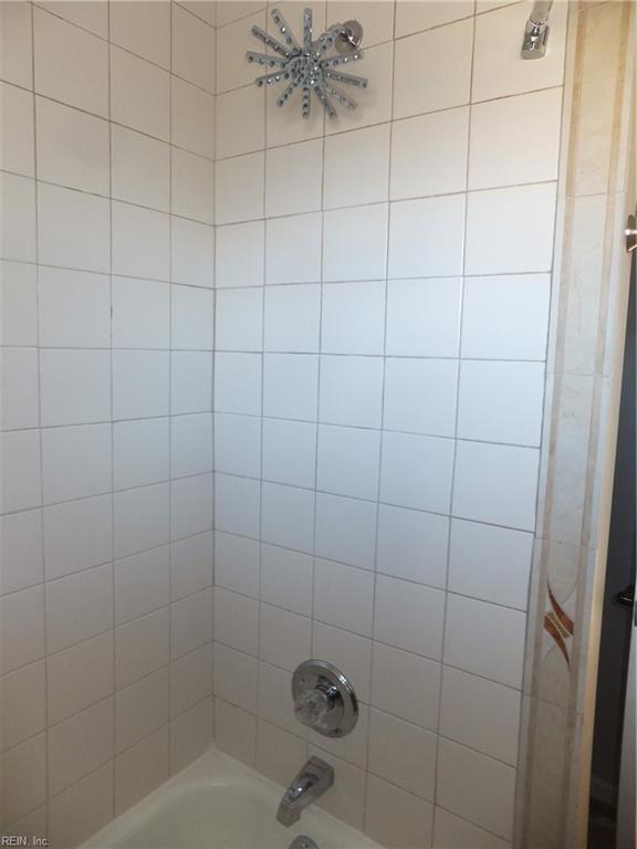 Building Photo - 4420 Clyde St