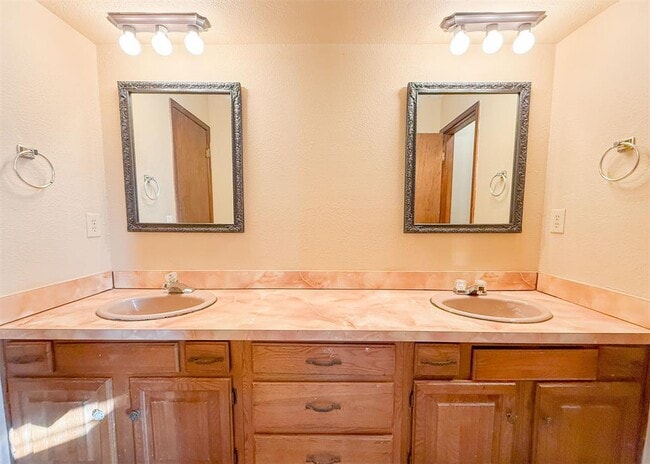 Building Photo - 3622 Wynn Cir