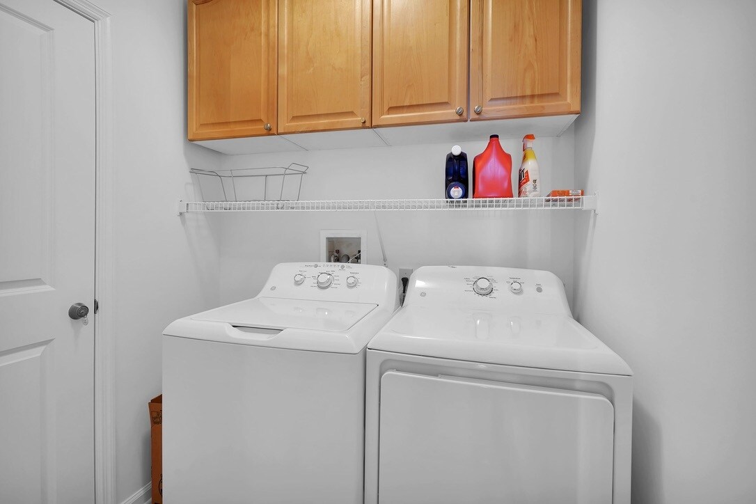 Building Photo - 400 E Bay St