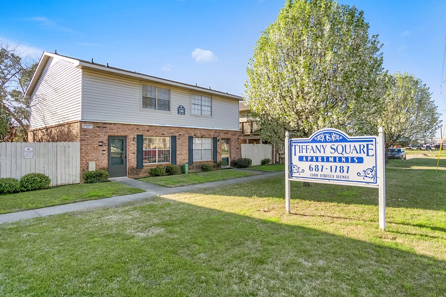 Tiffany Square Apartments 7200 Jewella Ave Shreveport LA 71108