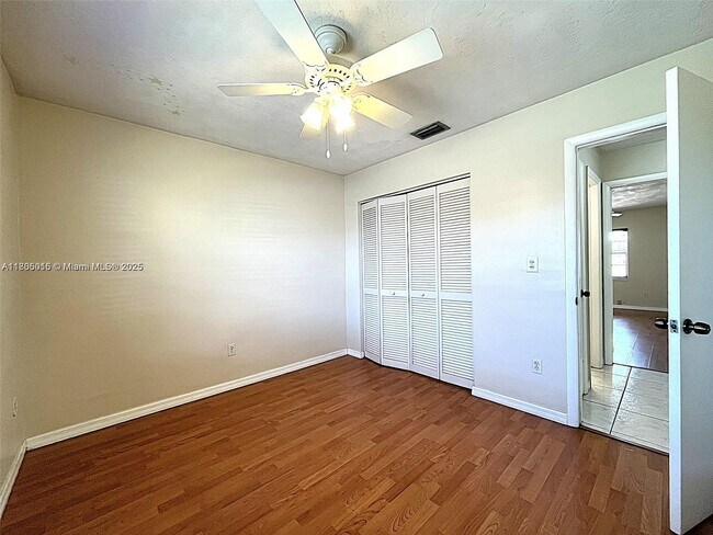 Building Photo - 11020 SW 124th Ct