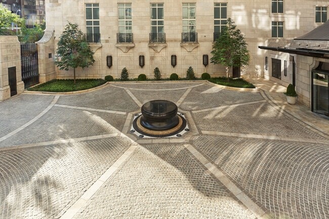 Building Photo - 15 Central Prk W