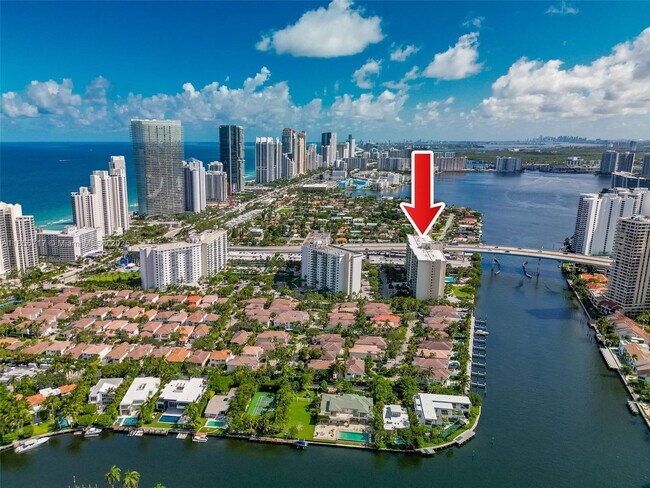 Building Photo - 19390 Collins Ave