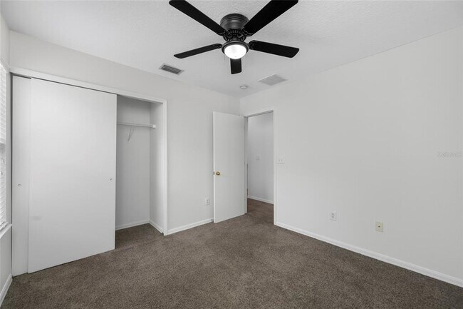 Building Photo - 2537 Harn Blvd