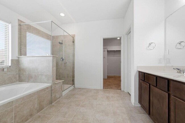 Building Photo - 1005 Ridge Runner Dr