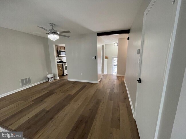 Building Photo - 5512 E Boniwood Turn