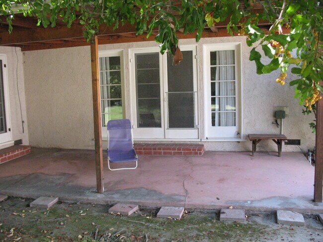 Building Photo - 3121 W Wyoming Ave