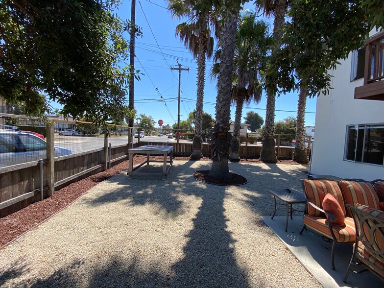 Building Photo - 6705 Trigo Rd