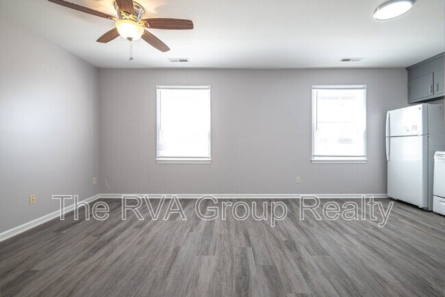 Building Photo - 3805 Woodlawn St