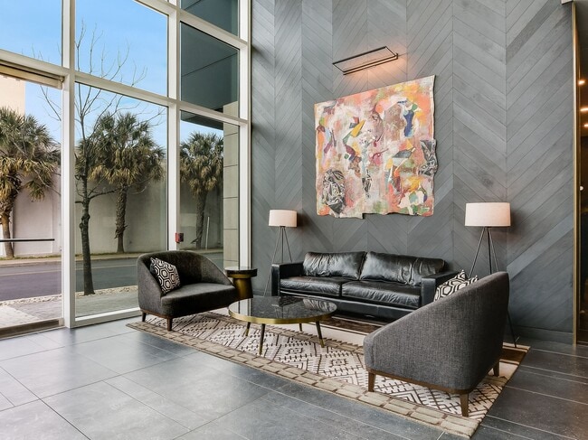 Building Photo - 123 Lexington Ave