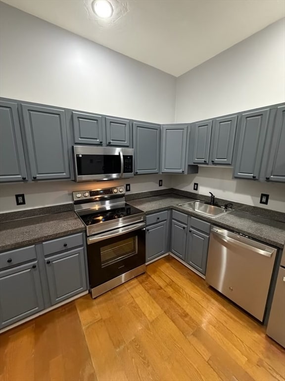 Building Photo - 7 Main St