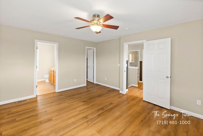 Building Photo - CHARMING, RECENTLY REMODELED 3BD HOME w/ E...