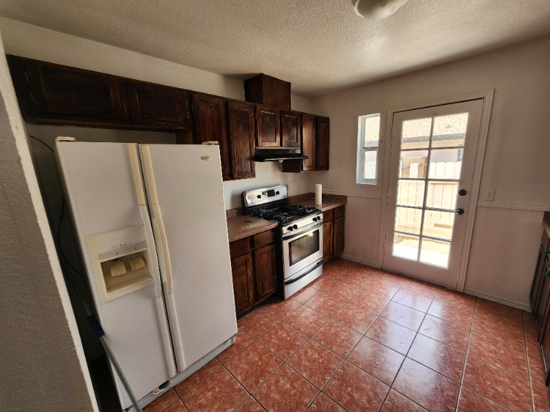 Building Photo - 437 Sunset Hills Dr