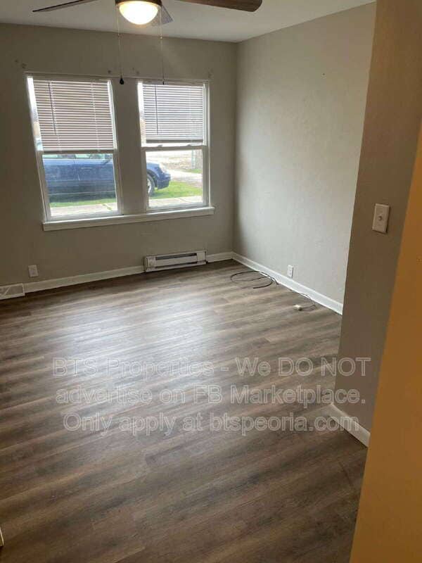 Building Photo - 119 Vanburen Ct