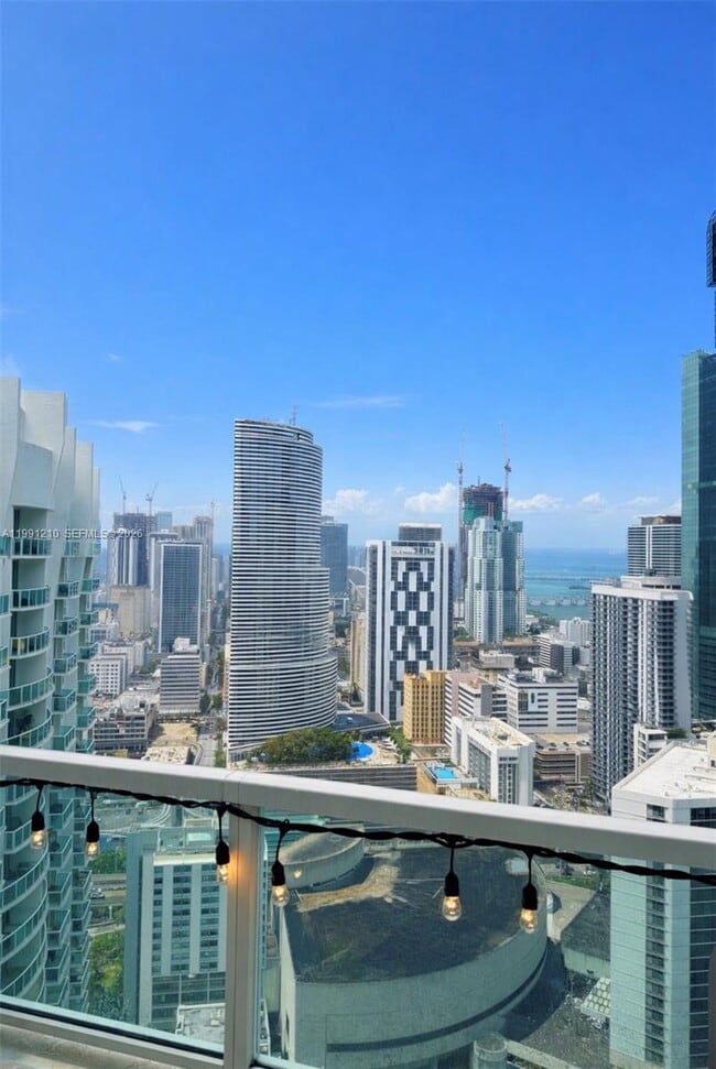 Building Photo - 41 SE 5th St