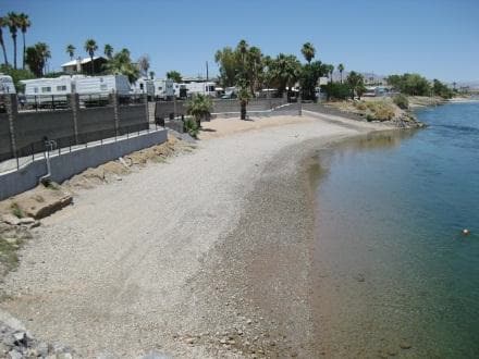Building Photo - Rainbow Beach Resort
