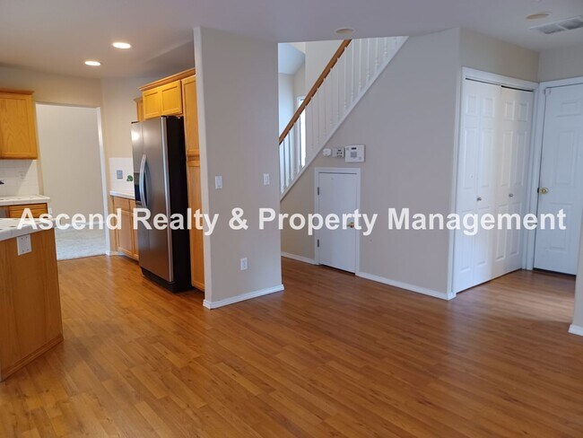 Building Photo - 3 Bed on CuldeSac Close to Intel, Orenco S...