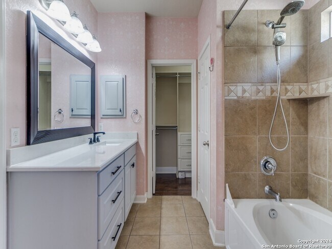 Building Photo - 24103 Briarbrook Way