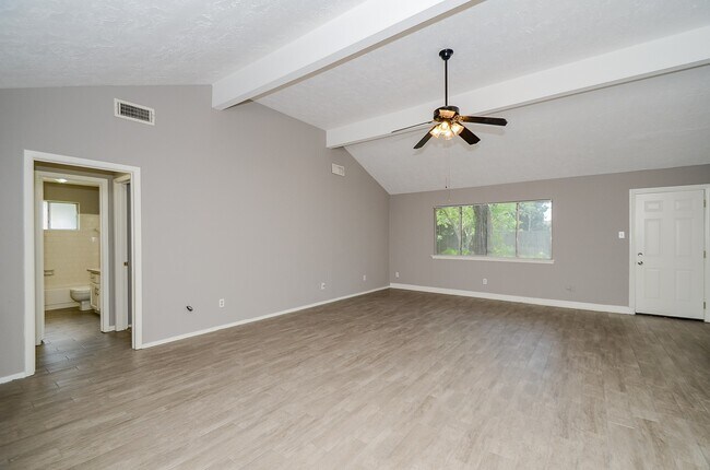 Building Photo - 8319 Bird Run Dr