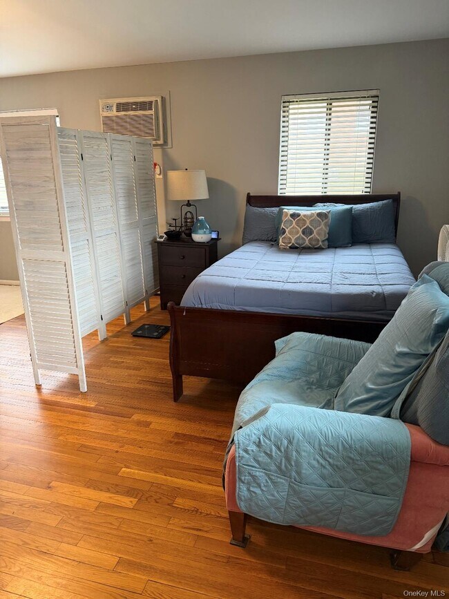 Building Photo - 3 Charles Ln