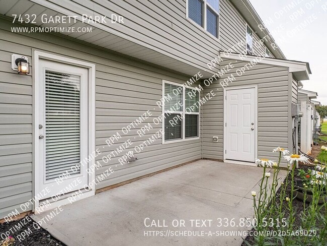 Building Photo - 7432 Garett Park Dr