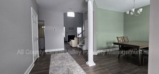 Building Photo - 4413 Stole Rd