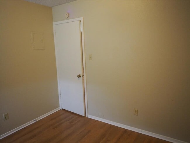 Building Photo - 11300 Nicole Cove