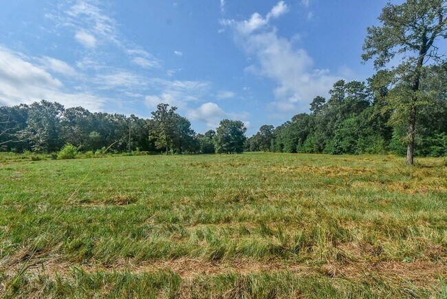 Building Photo - 16428 Jireh Rd