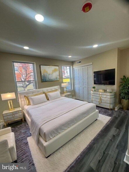 Building Photo - 459 High St