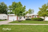 Building Photo - 733 Watersedge Dr