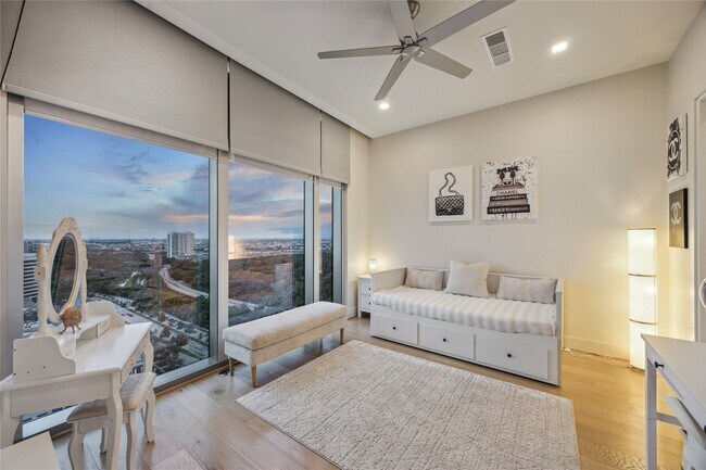 Building Photo - 1711 Allen Pkwy