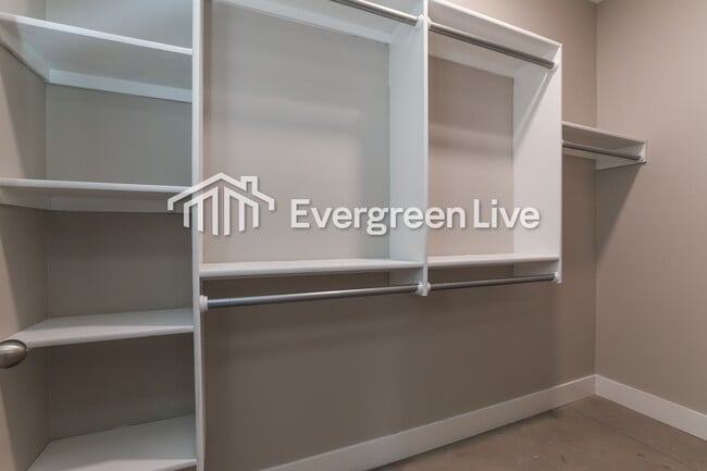 Building Photo - 208 Northern Ct