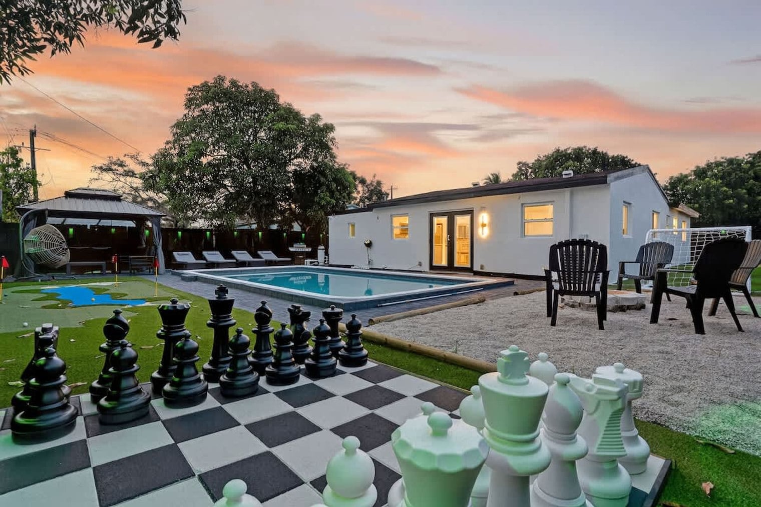 Building Photo - 6660 Custer St