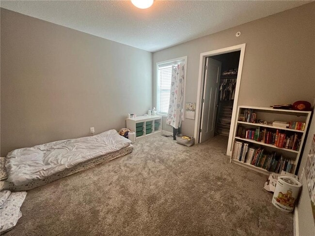 Building Photo - 7262 Zircon Ct N