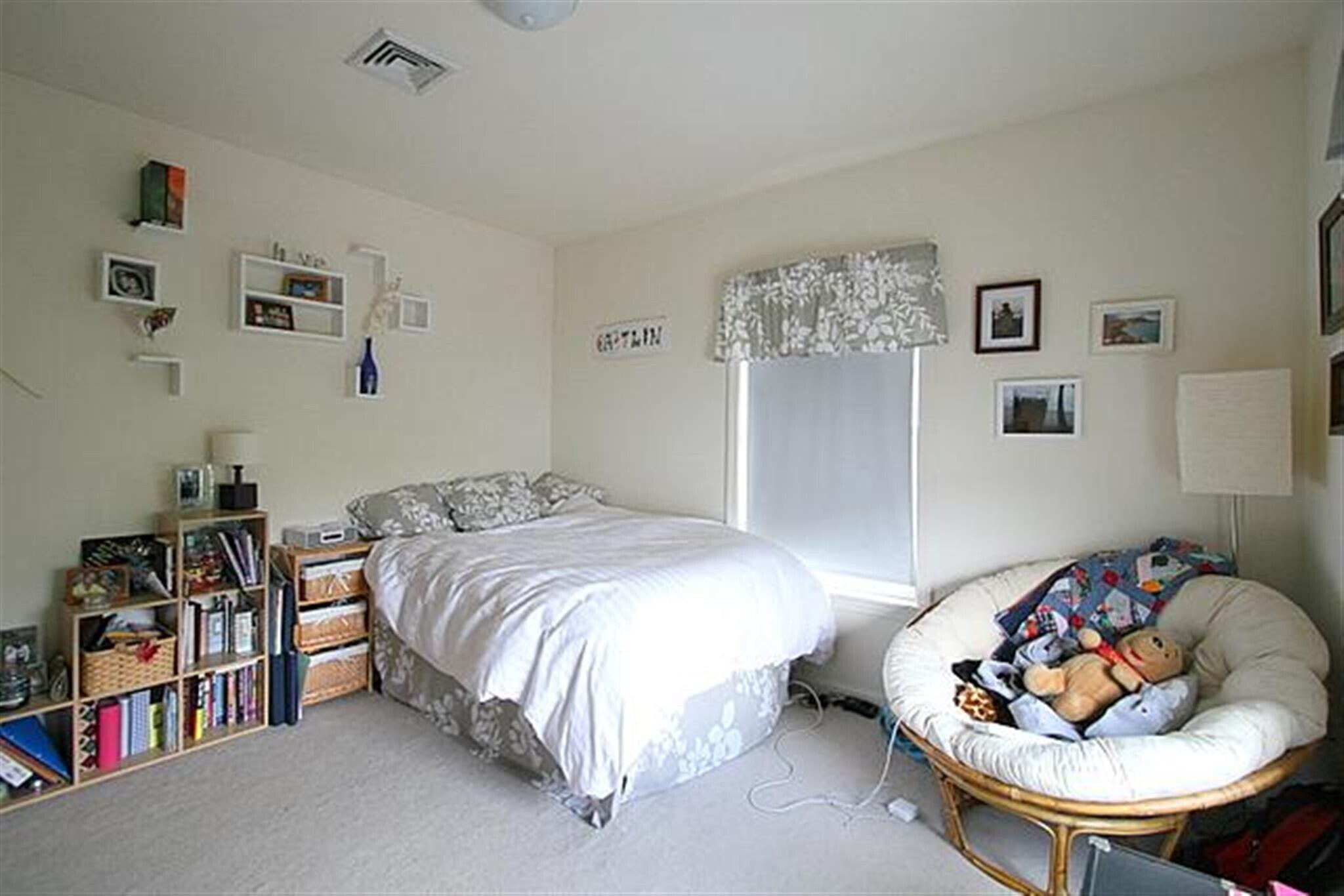 Building Photo - 11 Kent Ct