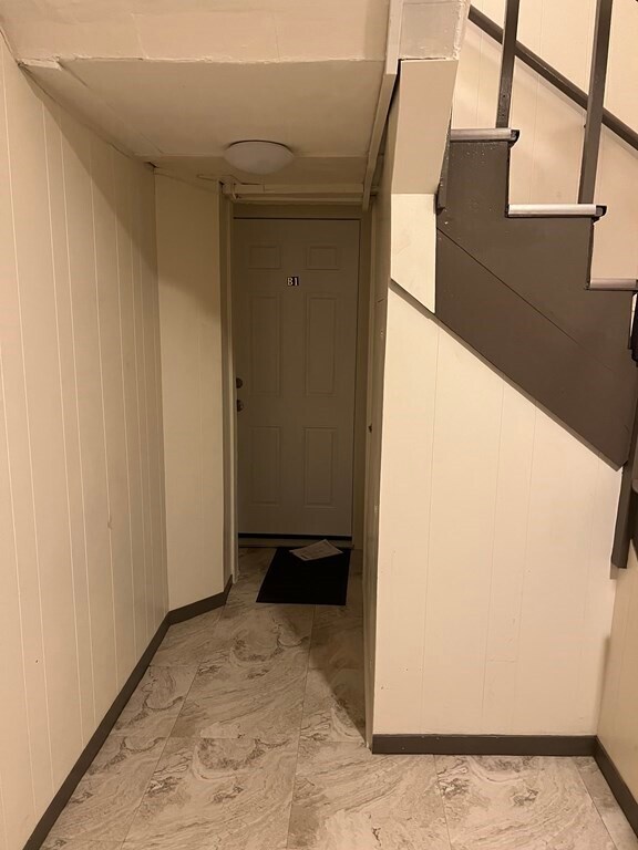 Building Photo - 13 Beals St