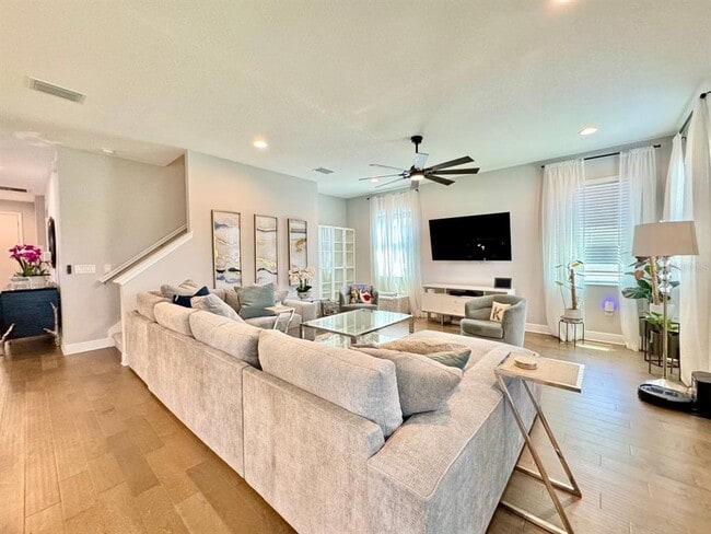 Building Photo - 816 W Adalee St