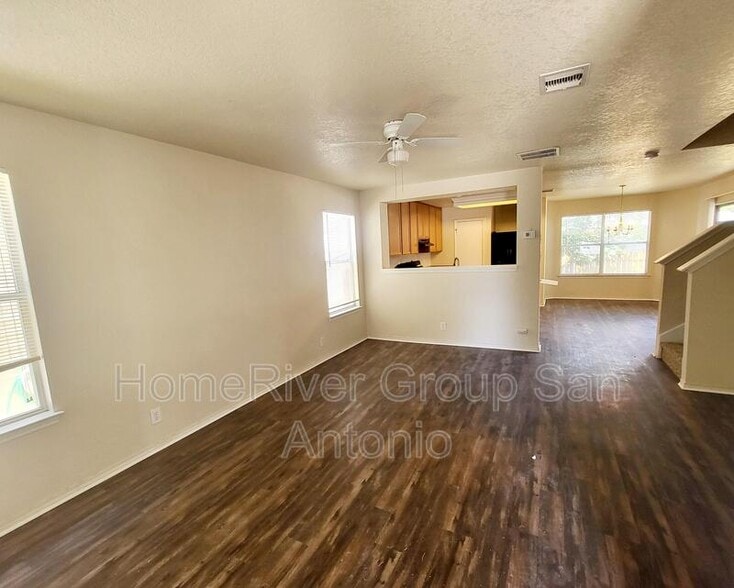 Building Photo - 8015 Thicket Pass