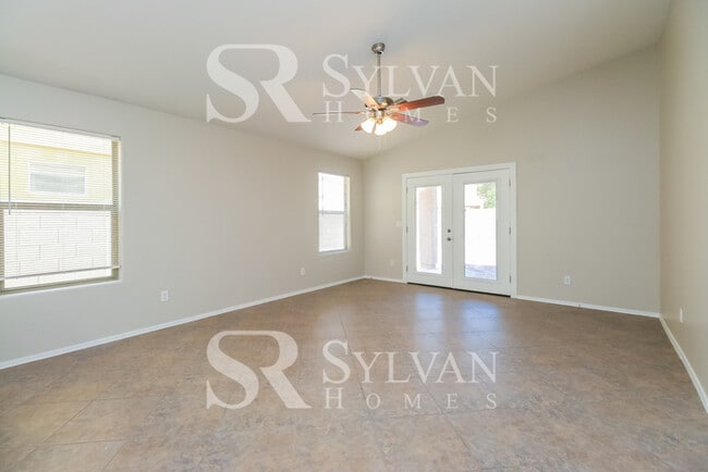 Building Photo - Check out this fantastic 3Br 2Ba home!