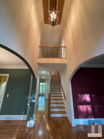 Building Photo - 1377 Greencrest Ct